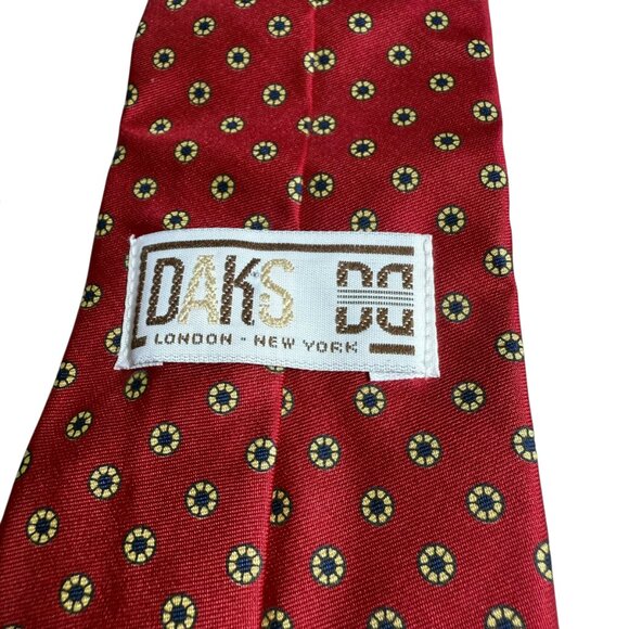 DAKS London New York 100% Silk Tie – Red Micro Medallion Print – EUC - Picture 3 of 5
